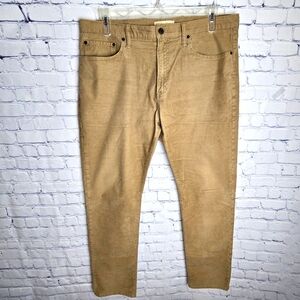 GAP Men's Slim Corduroy Pants in Light Tan Size 36x32